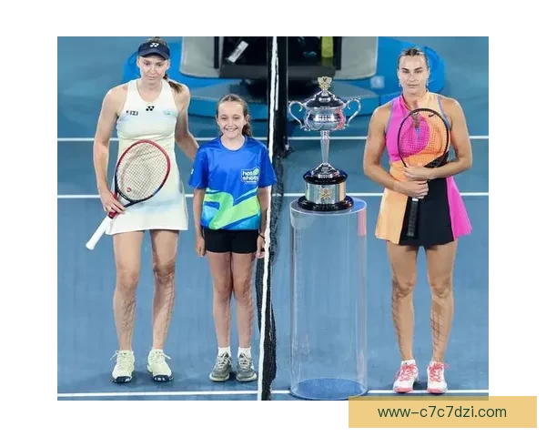 莱巴金娜击败萨巴伦卡夺澳网冠 莱巴金娜击败萨巴伦卡夺澳网冠